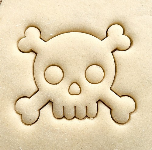 Skull and cross bones pirate