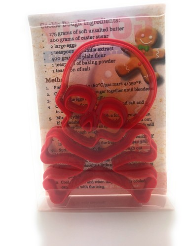 Skull crossed bones cookie - skull,